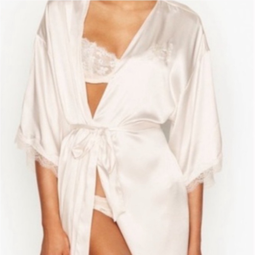 Victoria’s Secret Here Comes the Bride Robe